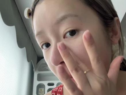长比甲+马面裙
是不是很日常~
#vlog日常 #传统服饰