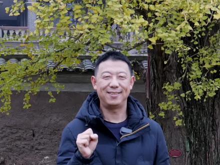 主城开车20分钟,有一棵古银杏配合百年老宅,绝了!#银杏黄了 #重庆北碚 #蔡家 #举人楼 #看看我的家乡 #重庆美好推荐官 @林海读车 @抖音小助手