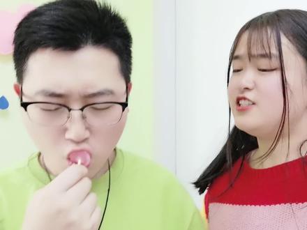 坑男友新玩法:哪个瓶子有口香糖?一坑一个准,至今无人破解