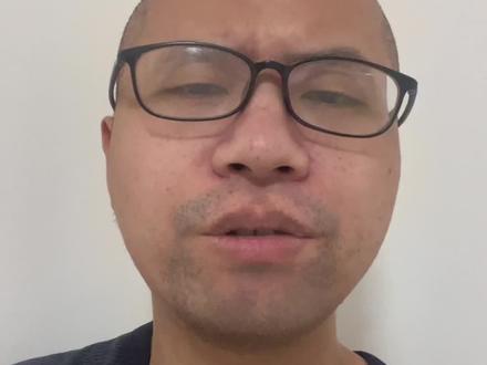 网络梗的传播,本质是人类对“权力与身份”的集体游戏
#赌圣 #周星驰