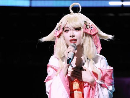 对的,这里是喻言#梦回还 #涂山红红 #四川卫视花开天下#喻言狐妖小红娘cos首秀