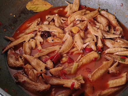 教你在家卤鸡翅,7块钱成本5分钟轻松搞定,做法简单,又香又好吃