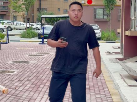 新修订的《治安管理处罚法》解读来啦~守护头顶安全,从拒绝抛物开始!#高空抛物 #平安守护 @新疆兵团广播电视台