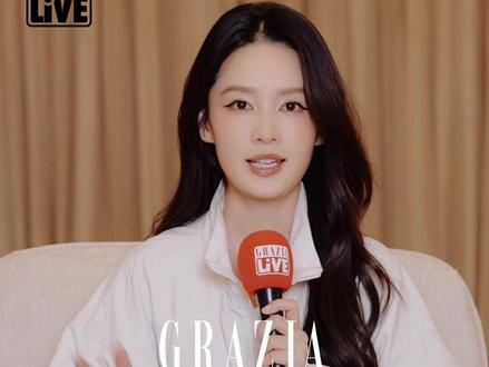 𝐆𝐑𝐀𝐙𝐈𝐀 𝐋𝐢𝐯𝐞 李沁🎙️☀️ 在2025的尾巴我们与@李沁 一起回顾!
今年收获满满,新的一年也心想事成!💗
#李沁 #李沁红秀闭年刊封面 #红秀GRAZIA #GRAZIALIVE