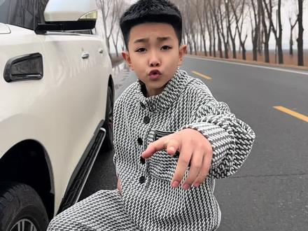 #户外真人现场真唱 #创作者中心 #创作灵感 #玉芬啊玉芬你让彪哥好伤心 听说最近玉芬比较火