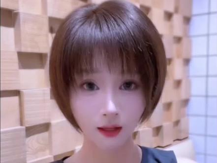 层次感短发20一65岁的姐妹都可以剪#同城优先推荐 #同城美发店推荐 #乐山烫发#乐山发型师#减龄发型