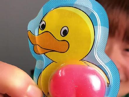 小朋友吃糖果的搞笑视频 小朋友宝宝都爱看的搞笑视频小朋友都爱看#3到6岁儿童益智早教动画 #亲子互动#奥特曼儿童动画片 #儿童视频 #儿童动画