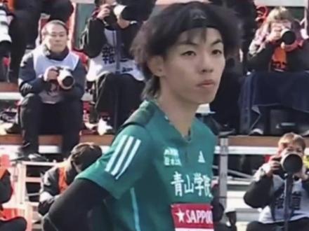 你永远可以相信青山学院的学长! 102回箱根驿传四代目山神归位,一起来回顾传奇追击王黑田朝日的五区山路反超四人,大破区间赏纪录的神迹#箱根驿传 #强风吹拂