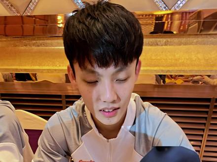 出征仪式真好啊,建议天天办😆你们去排队签名了没有😎#广东宏远 #dou来cba #cba联赛