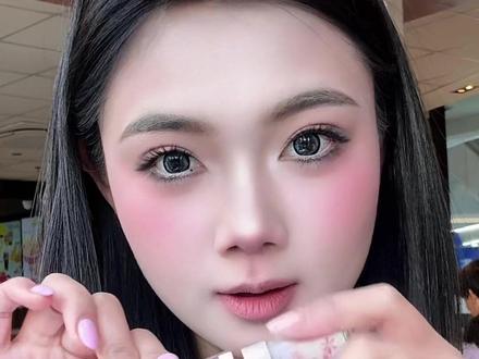 Make up|超放大双眼上镜妆容💜
#makeupforever #淡颜 #腮红拌饭#审美积累 #沉浸式化妆