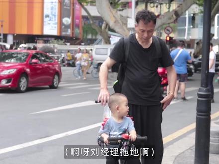 一天干活10小时!87岁奶奶靠2平方小摊,帮一家七口实现月入过万