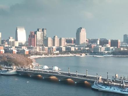 宝子们!大家的留言春春都看到啦!下周长春文旅大礼包继续发放~春春宠你,我们下周见!#长春文旅 #各地文旅已经开始卷寄特产了 #东北的冬天