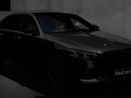 全新迈巴赫改款是你的菜吗 跟老款选哪个?#新款迈巴赫 #奔驰 #迈巴赫