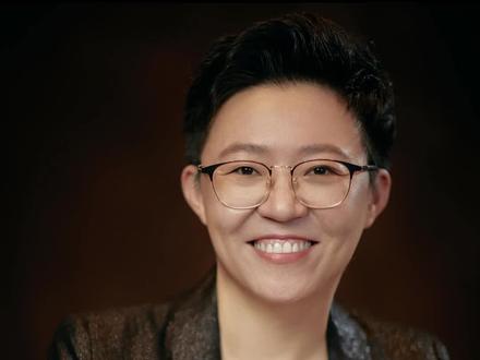 父母掏空家产买了房子,儿子的女朋友说不加名字不结婚!#认知