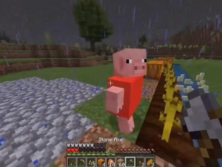 满级MC,猪被雷劈后,居然变成小猪佩奇#mc不灭 #我是世界 #我是世界玩家 #制作不易