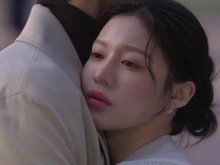 #爱情怎么翻译 #韩剧 #高允真 #金宣虎 爱我吧 周浩镇就像我爱你一样爱我