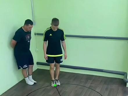 一笔画游戏挑战#老外真会玩