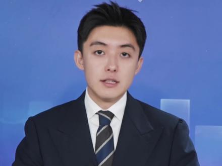 11月12日报道,广西#南宁地铁回应男子在站内当众如厕 :已及时清理并进行消杀,针对整个事件正进行调查核实。