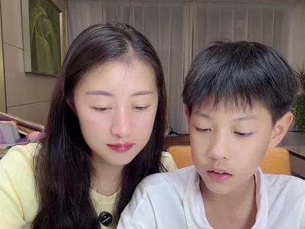 事关孩子上下学安全!真假校车一定要分清#小孩交通安全 #校车安全不容忽视 #校车小知识 #正规校车
