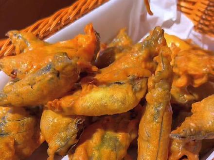 我做梦也没想到紫苏叶酿肉炸一炸竟然这么好吃 一口下去真是太满足了#脆皮紫苏叶酿肉#