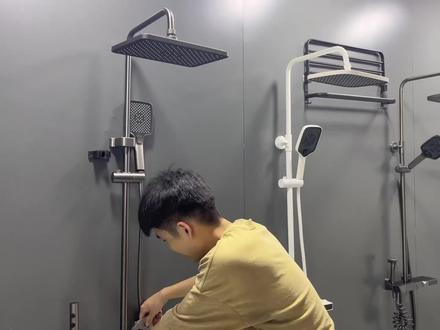 #花洒 花洒如何拆旧#干货分享 ##花洒喷头 #淋浴花洒 #增压花洒 @DOU+上热门 @DOU+小助手 @交个朋友直播间 @