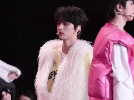 这首歌写我们东东名字了吧
251226 bababa李煜东4k focus#李煜东 #TF新音