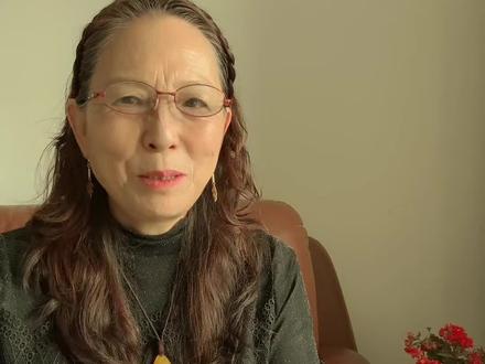 饰演黑娃的王子铭 近期热播的《主角》,凭着接地气的剧情和自然的表演圈了不少观众,除了几位主演表现稳定,饰演小黑娃的新人演员王子铭反倒凭着自然的演技和一件小事成了话题中心。#口播视频#《主角》#女性智慧#说黑娃