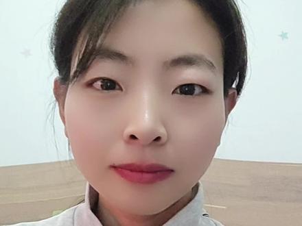 人家姑娘就想吃口槐花,看把我们这四个倒霉蛋着急的,差点打起来!😄#四个倒霉蛋 #四个倒霉蛋的梗 #槐花 #蒸槐花 #四个倒霉蛋五个幸运儿