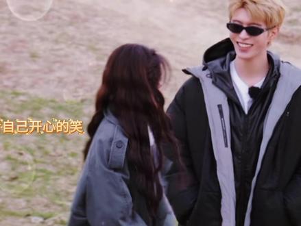 只是走的很近是吧~你俩对抗路来的#白鹿#范丞丞#宇宙闪烁请注意