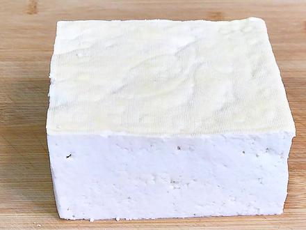 豆腐放进高压锅里,太厉害了,老保姆拿手绝活,真是高手在民间