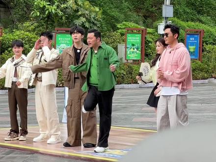 跑男来了2021免费观看完整版 80a39124bb3685bbeb69c1a7953b48db~tplv-dy-resize-origshort-autoq-75:330.jpeg?x-expires=1999774800&x-signature=XDHNxY7Q2YDhSW%2BULIKLHBHUJyo%3D&from=3213915784&s=PackSourceEnum_AWEME_DETAIL&se=false&sc=cover&biz_tag=pcweb_cover&l=20230518210523F22326069FA42E0EDF32