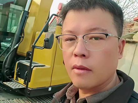 挖机男孩看过来!国三75PK vs 国四70,动力巅峰对决🔥,哪个是你的菜?#挖机 #工程机械#三一挖掘机@三一重机