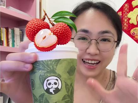 茶百道荔枝冰奶回归,真心好喝,新鲜荔枝榨汁和鲜奶,就是那种夏天很清爽的口感 #茶百道 #荔枝 #荔枝冰奶 #夏天的味道