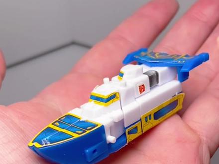 变形金刚 飞摇翼 快艇
#变形金刚 #变形金刚飞遥翼 #飞摇翼 #快艇