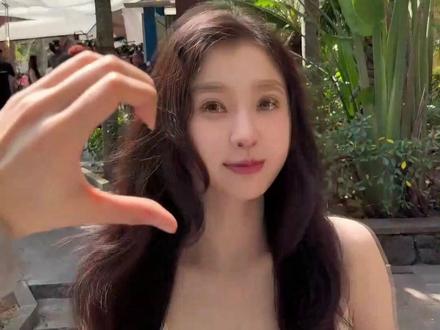 《双轨》上线这一天,江湖人脉,实力资源,在“熹妃回宫”的虞书欣身上体现的淋漓尽致#虞书欣 #双轨 #孟子义 #内容启发搜索 #娱乐评论大赏