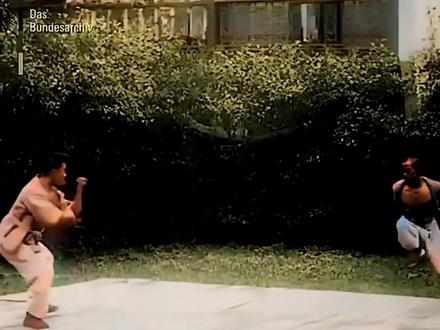 霍元甲大徒弟真实影像:同外国大力士切磋武艺,全程碾压大力士 #霍元甲 #刘振声 #珍贵影像