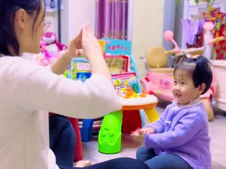 👧两岁宝宝推荐 :0-3岁早教儿歌、幼儿早教启蒙歌谣《图形儿歌》小朋友们学起来吧。
👩妈妈经验分享:和宝宝互动内容最好包含“顺序、数量”等小规则,能帮宝宝磨语感、练数感。
#手指谣儿歌亲子互动 #真实生活分享官 #真实生活分享计划 #亲子互动 #早教 @DOU+上热门 @抖音小助手