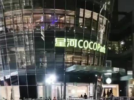 小米14Pro夜景4K录像1080P录像,对比华为mate60pro,差距真大?