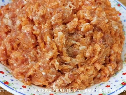 胡萝卜饺子馅的家常调制方法,过年在家吃饺子,团团圆圆齐欢乐 #饺子馅 #年夜饭 #简单美食 #肉馅 #饺子 #年味