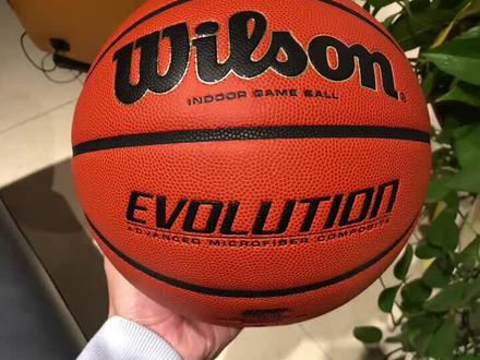 #dou出运动范儿 #篮球🏀 #爱篮球爱生活 #篮球男孩 #我的生活日记 威尔胜篮球简评 wilson