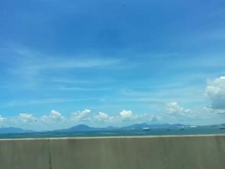 惠州市惠东县高洋尾赶海,有螃蟹,有青口,有海螺,小鱼,可海钓