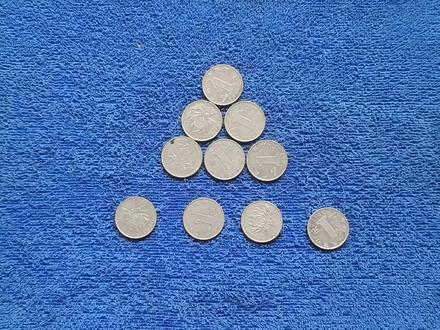 移动三枚硬币使塔尖倒过来?百位大学生全军覆没