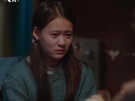 老舅回家发现家里一片狼藉。#电视剧老舅