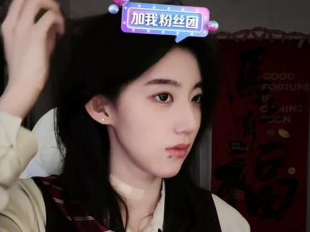 被豆包夸美了的豆豆 @虚虚小心
#虚虚小心 #直播录屏分享 #忍豆豆和小米粒 #豆包