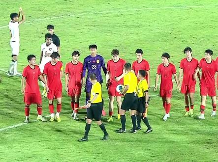 把对手踢哭了!U17国足7比0狂胜印尼队,#邝兆雷 独造三球,#赵松源 梅开二度 #足球的魅力 #U17国足7比0印尼 #dou来足球季