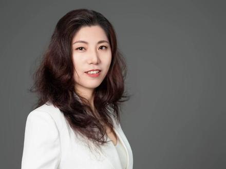 何晴老师一路走好,千万遗产该怎么分?#著名演员何晴 #遗产分配 #储哥聊法拍