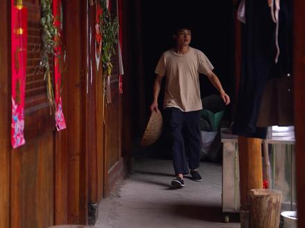 马上一千万粉丝了,今天想带大家一起领略婺剧的魅力,和世界接轨以后,朦朦胧胧一百多年 ,最后才发现 ,自己老祖宗留下来的东西 ,历经几千年的沉淀才是最厚重的 ,才是刻入基因的 #我的乡村生活 #婺剧文化传承
