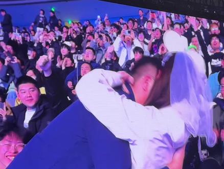 陪男朋友追梦的一天 @AirChina徐通 #上海major