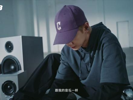 街头之上,频率共振
欢迎@汪苏泷 成为MLB潮流品牌代言人
#MLB潮流品牌代言人汪苏泷
着MLB赛博老爹鞋从街头出发,到下一个现场节奏与灵感同频向前
街头之上,不止于此
#MLB
#MLB街头之上
#MLB赛博老爹
#汪苏泷