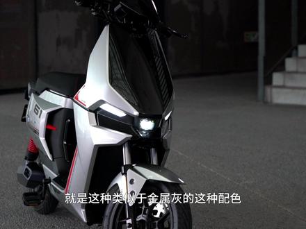 #摩托车领航计划 四五千档位机甲风新国标电动车!小牛F400t测评